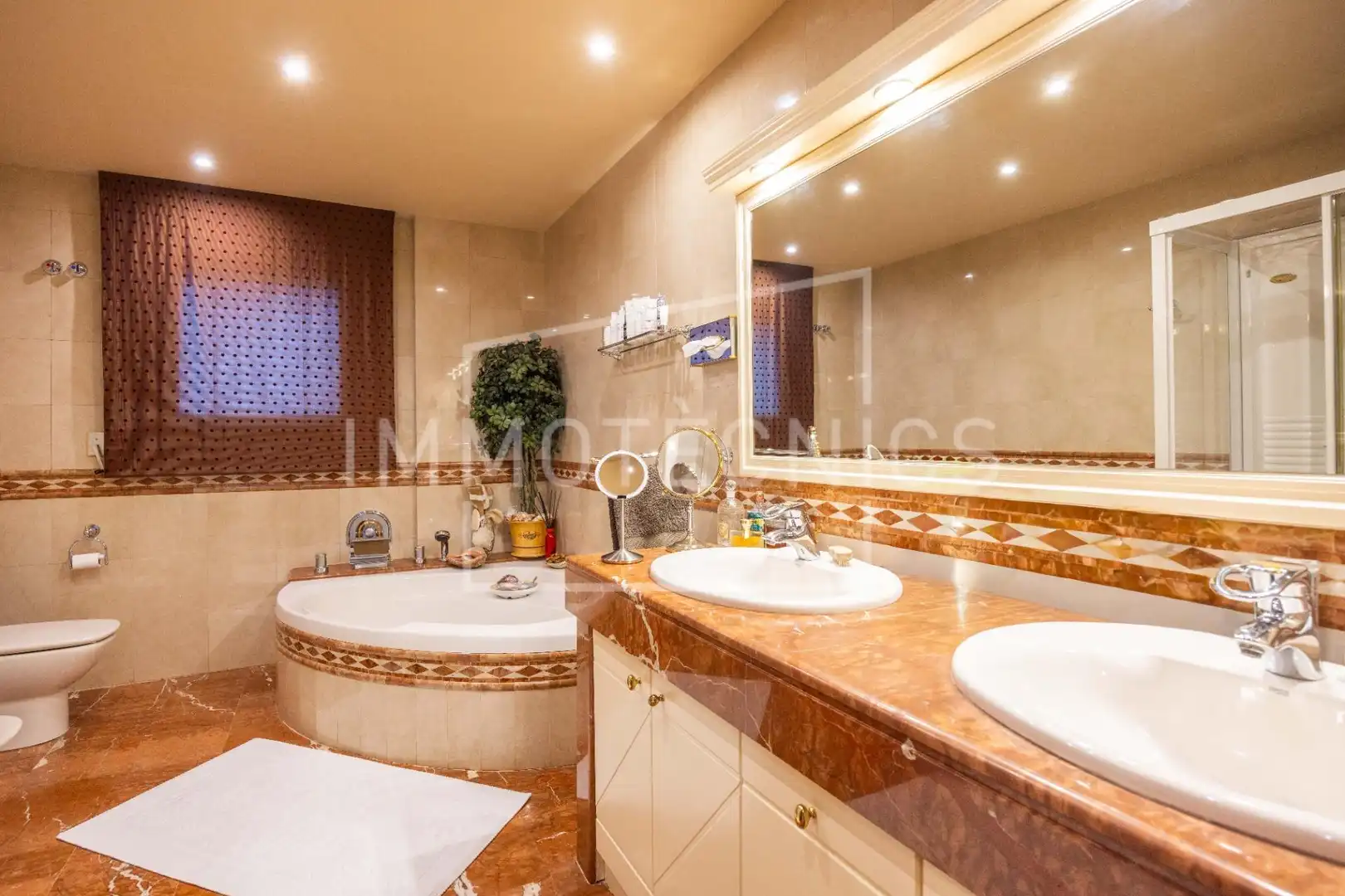 Bathroom of Houses for sale in Lliçà de Vall  with Air Conditioner, Heating and Private garden