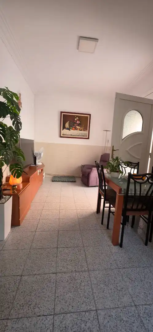 Sala d'estar de Planta baixa en venda en Santa Coloma de Gramenet amb Aire condicionat, Calefacció i Terrassa