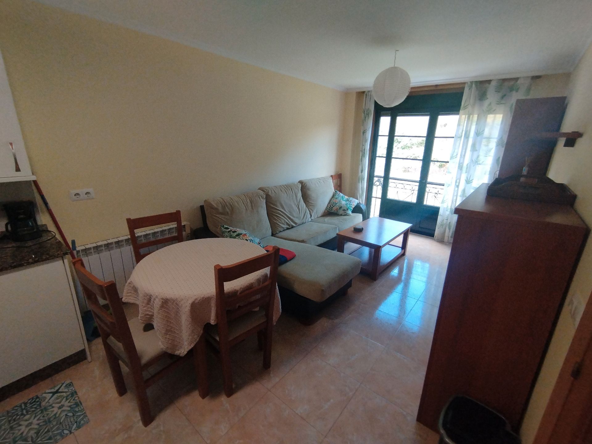 Sala d'estar de Apartament en venda en Viveiro amb Traster i Moblat