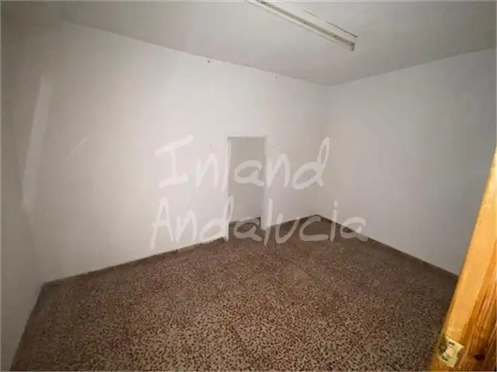 Commercial properties for sale in Alcalá la Real  with Air Conditioner