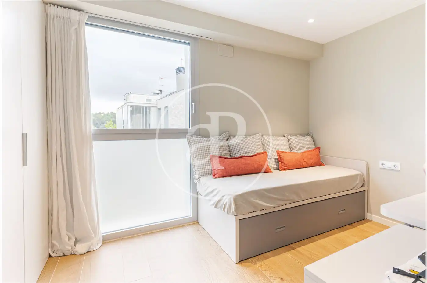 Bedroom of Flat for sale in Sant Cugat del Vallès  with Air Conditioner, Heating and Private garden
