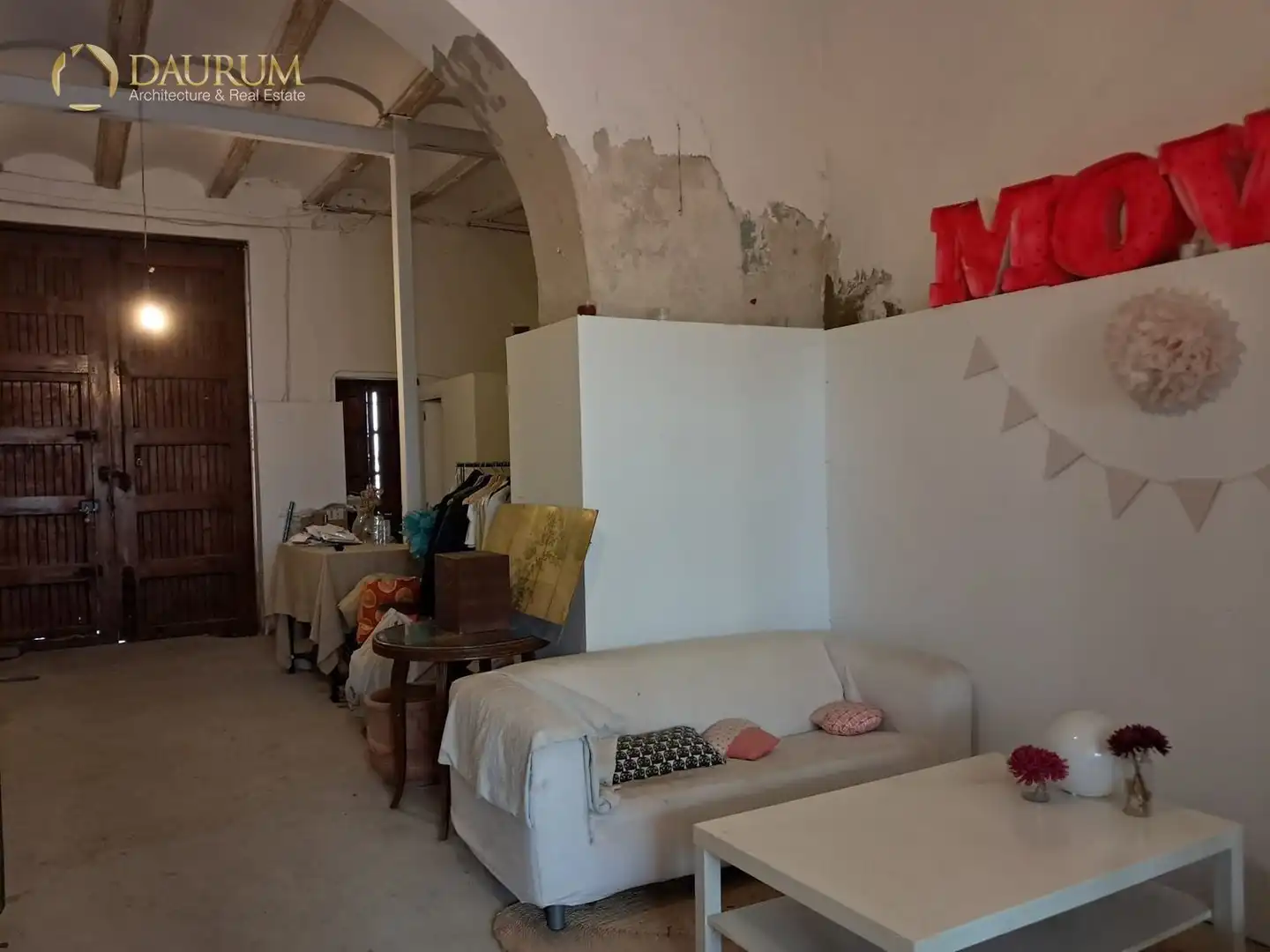 Houses for sale in Valencia  with Air Conditioner, Swimming Pool and Community pool