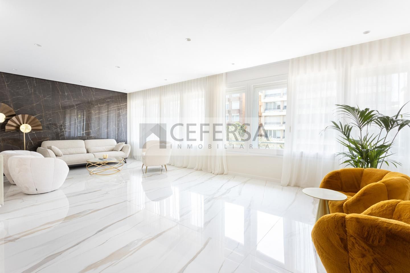 Living room of Flat for sale in  Barcelona Capital  with Air Conditioner, Heating and Storage room
