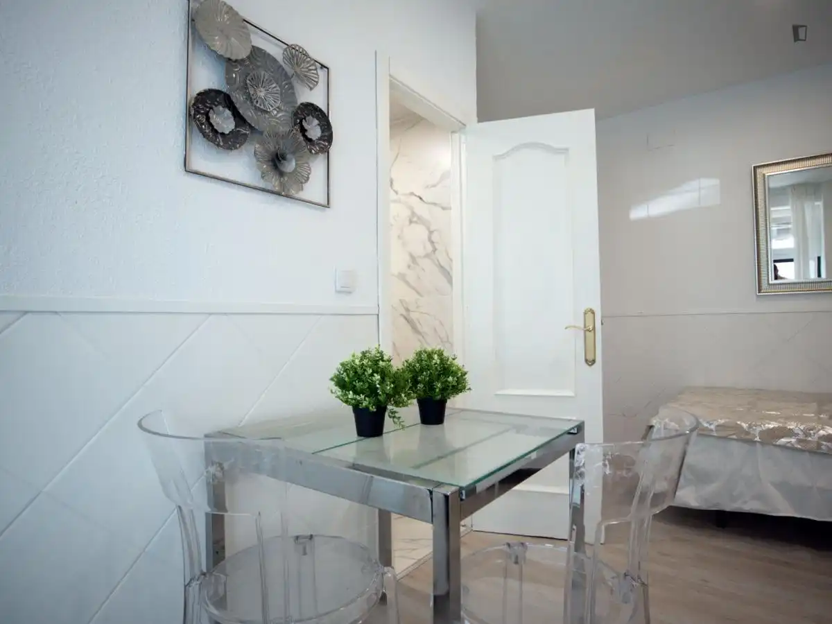 Study for rent in Villaverde Alto