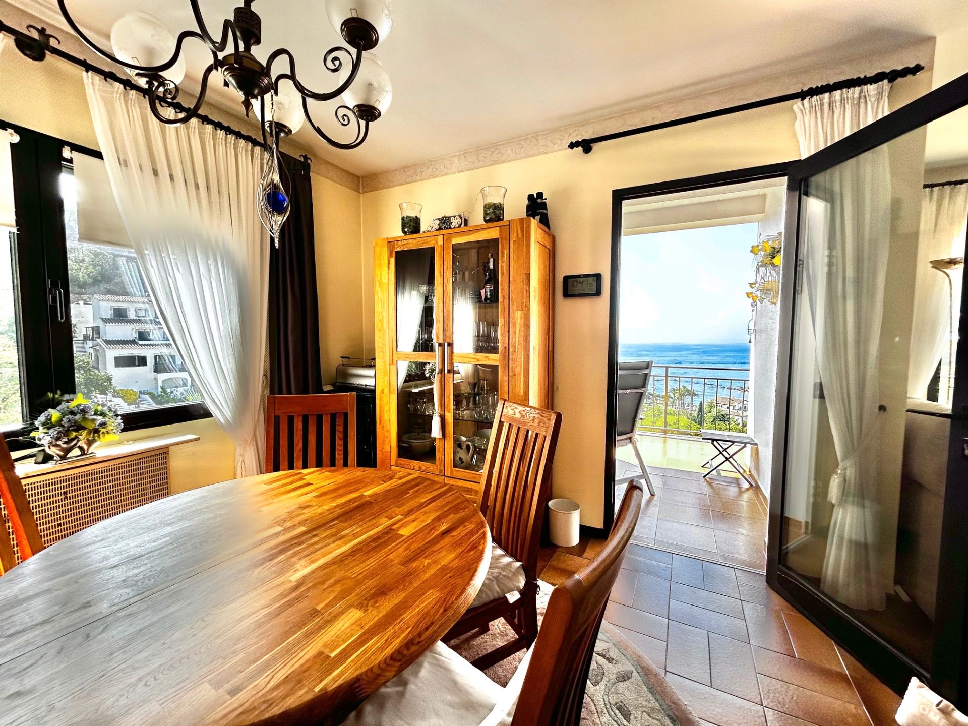 Menjador de Casa o xalet en venda en Santa Cristina d'Aro amb Jardí privat, Terrassa i Traster