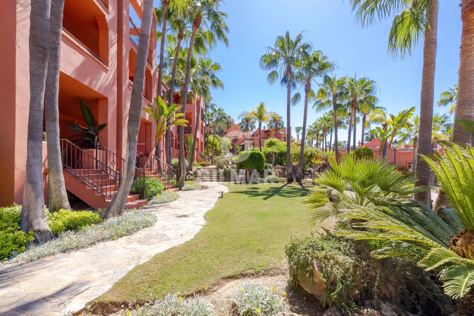 Jardí de Apartament en venda en Marbella amb Calefacció, Traster i Piscina