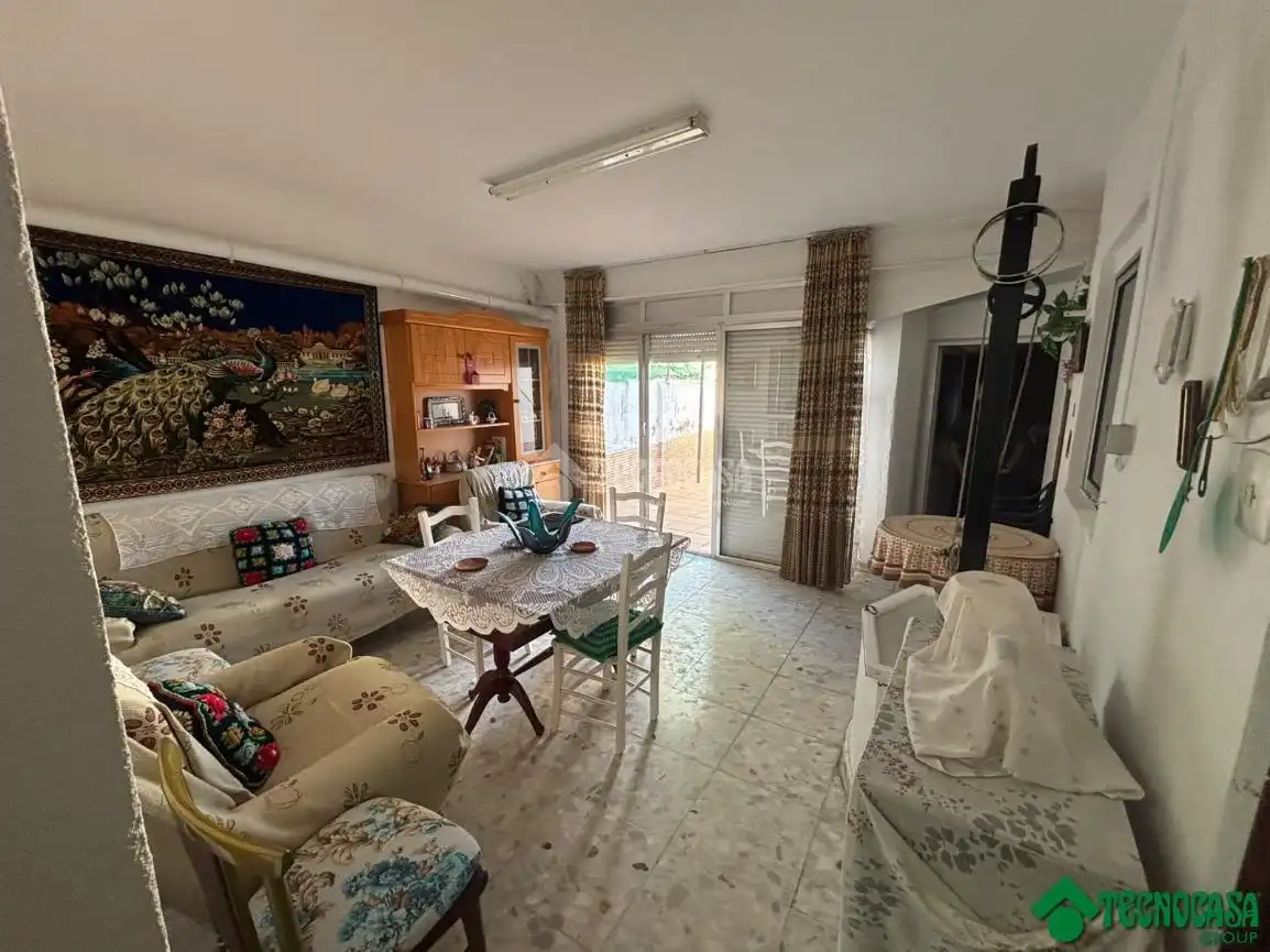Sala de estar de Casa adosada en venta en Alcázar del Rey, Cuenca