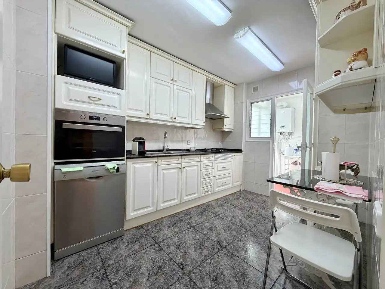 Cocina de Piso en venta en Barcelona con Aire acondicionado, Amueblado y Balcón