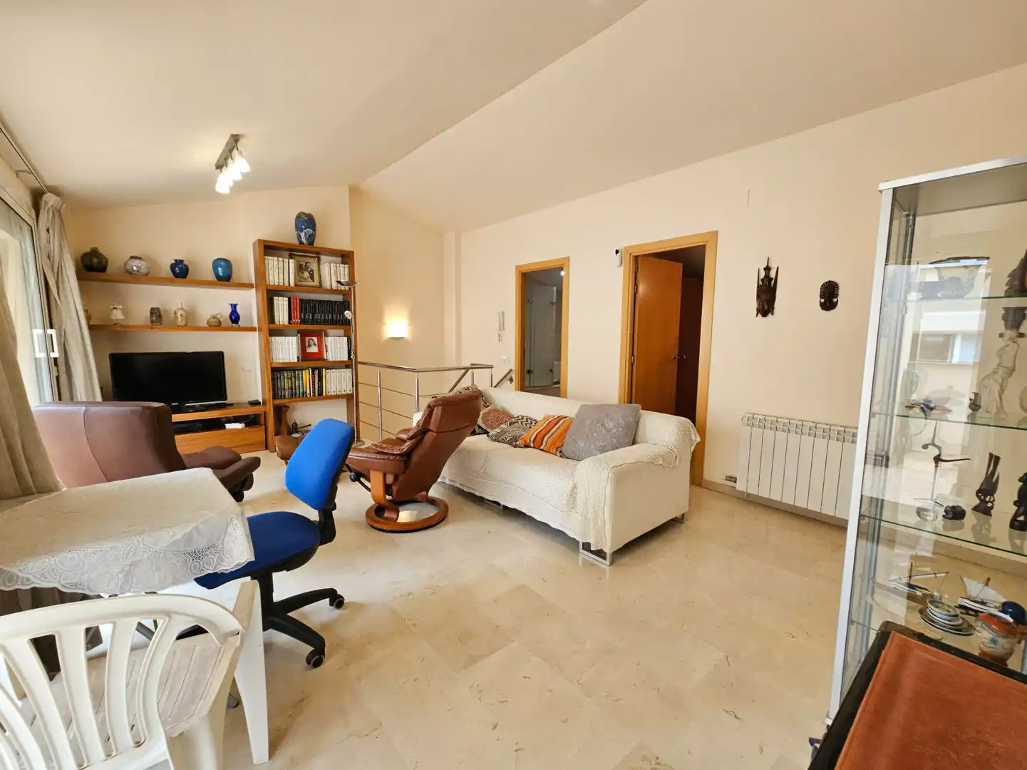 Living room of Duplexes for sale in Terrassa  with Air Conditioner, Heating and Storage room