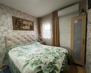 Bedroom of Flat for sale in  Madrid Capital  with Air Conditioner, Heating and Terrace