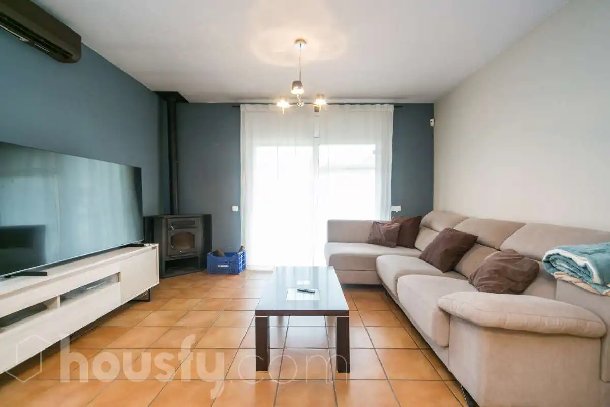 Casa o xalet en venda a Carrer de la Figuera, Olèrdola