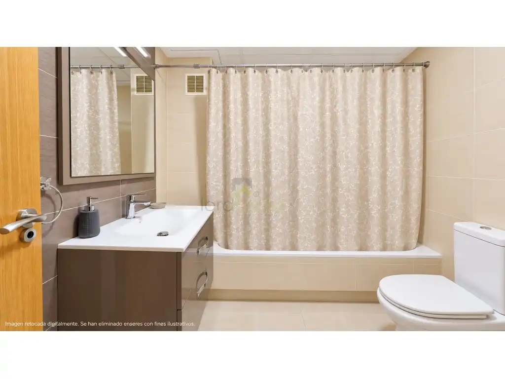 Baño de Apartamento en venta en Lorca