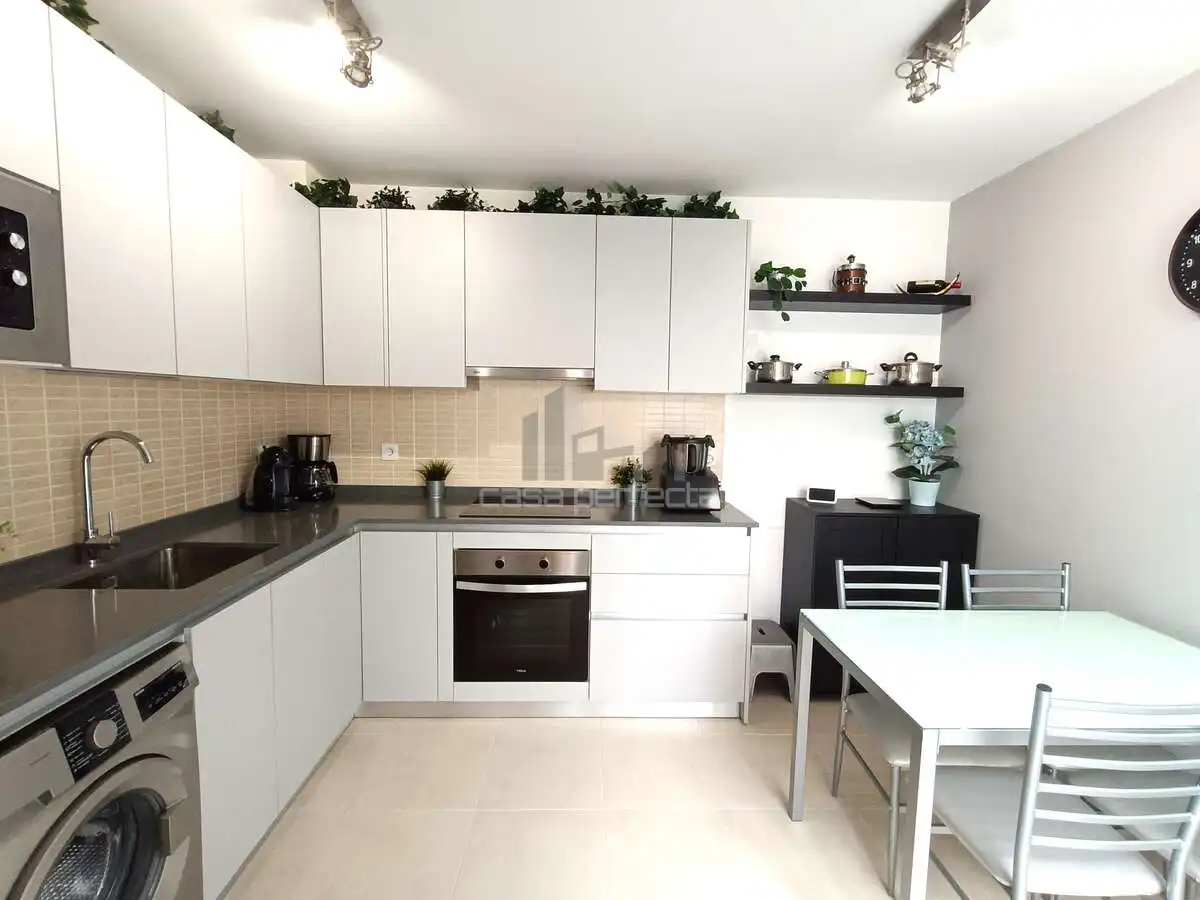 Cocina de Dúplex en venta en Arrecife con Aire acondicionado, Amueblado y Microondas