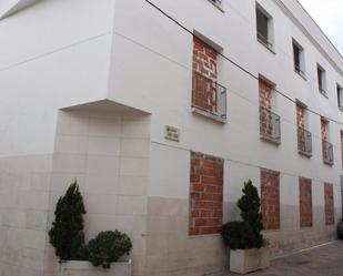 Exterior view of Flat for sale in La Bisbal del Penedès