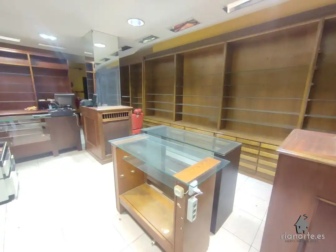 Local comercial en venta en Calle Dorado, imagen 2