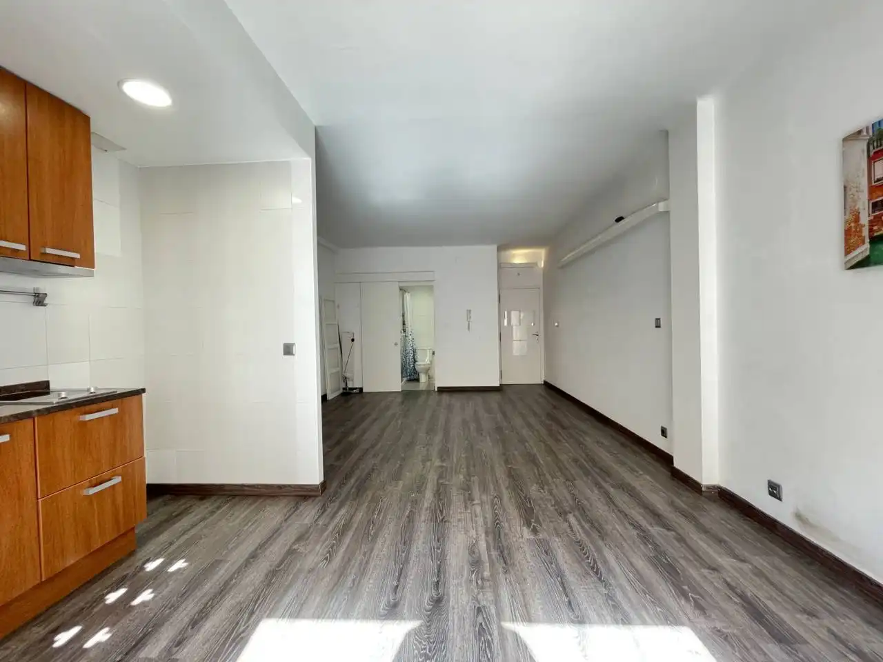 Flat for rent in Barcelona  with Parquet flooring
