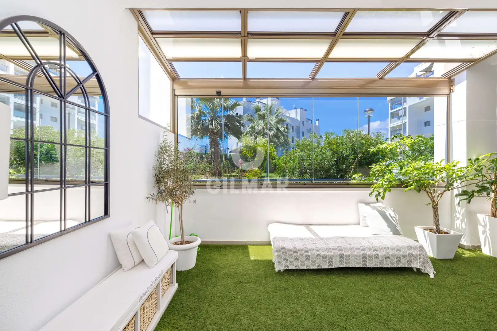 Terraza de Piso en venta en Torremolinos con Calefacción, Jardín privado y Trastero