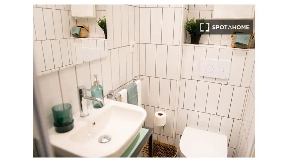 Baño de Casa o chalet para compartir en Barcelona con Aire acondicionado, Terraza y Amueblado