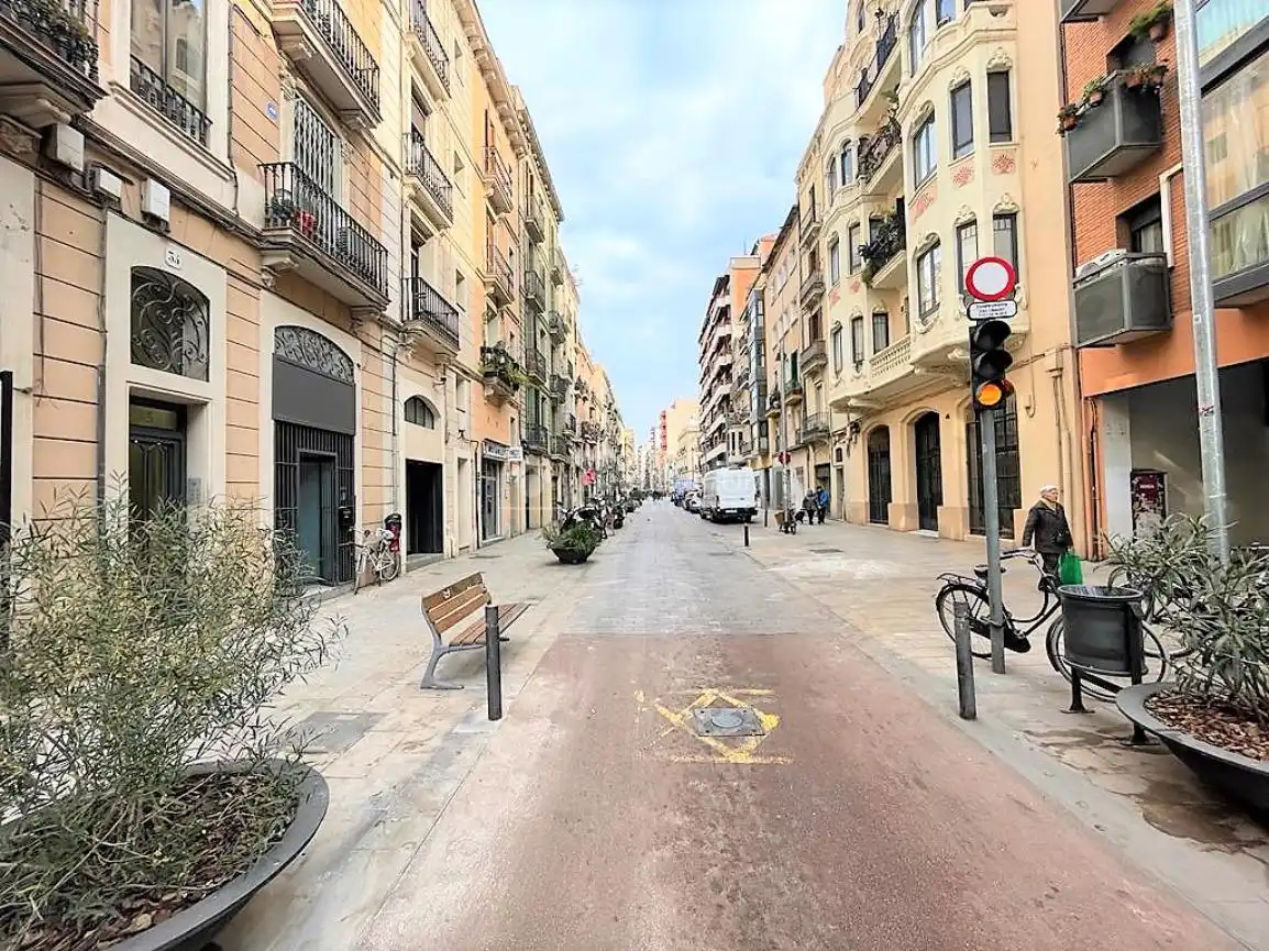 Außenansicht von Wohnung zum Verkauf in Barcelona