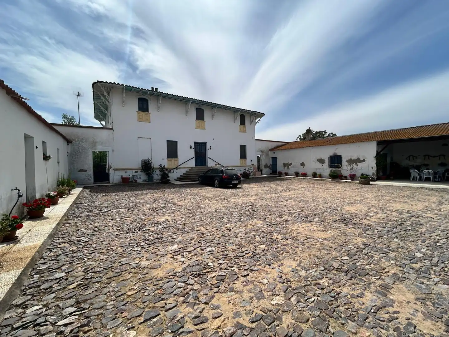 Vista exterior de Finca rústica en venda en Medellín amb Jardí privat, Terrassa i Traster