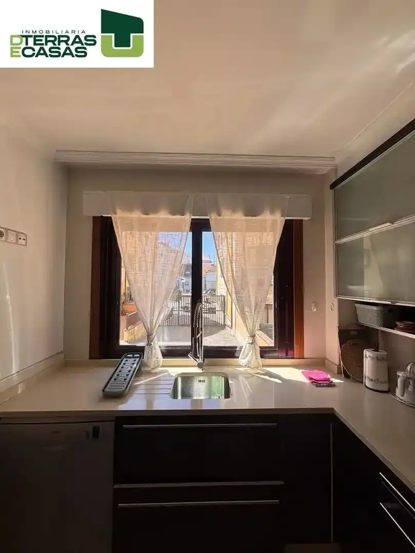 Terraza de Piso en venta en O Grove   con Aire acondicionado, Terraza y Trastero