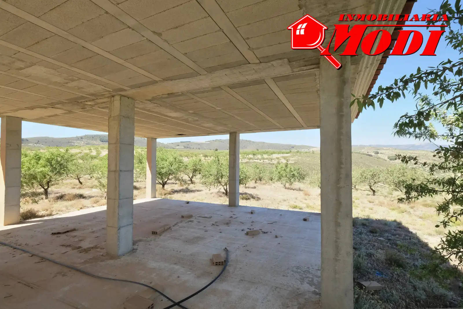 Casa rústica amb jardí en venda a Villamena, imagen 24