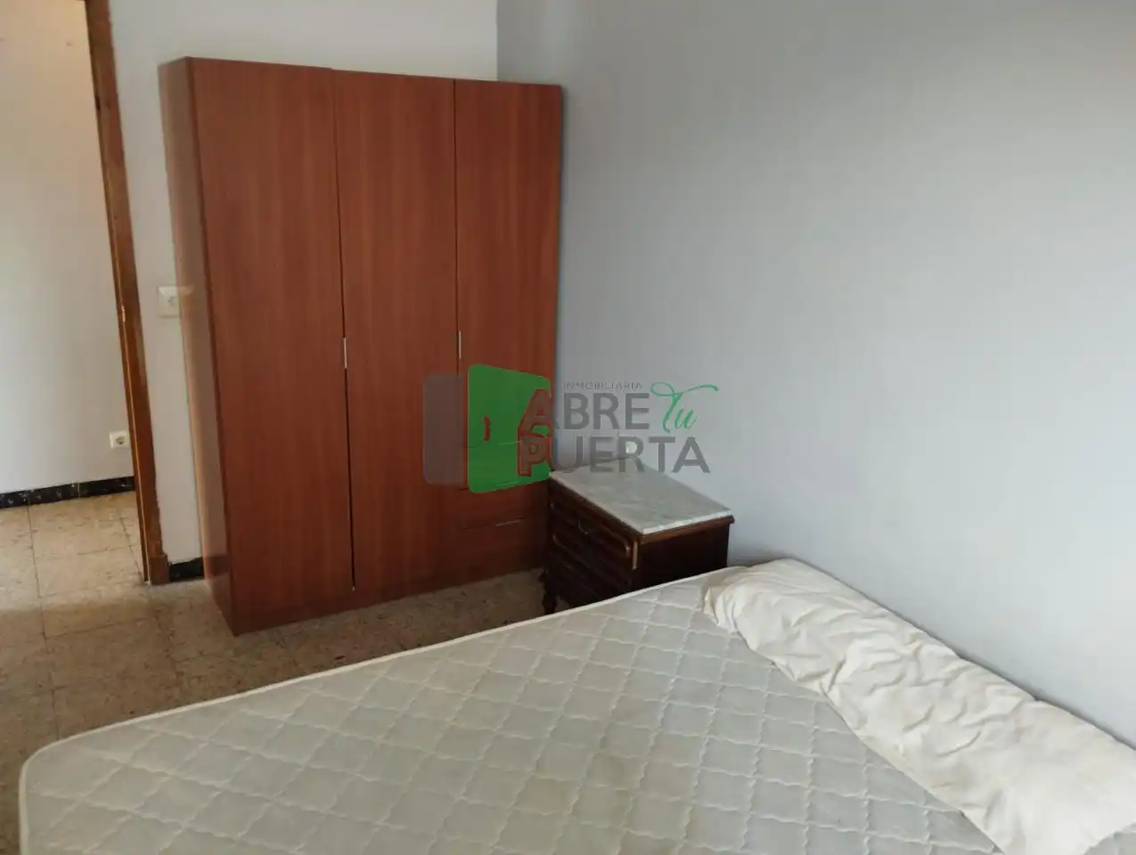Habitación de Piso en venta en San Miguel de la Ribera con Calefacción, Trastero y Amueblado