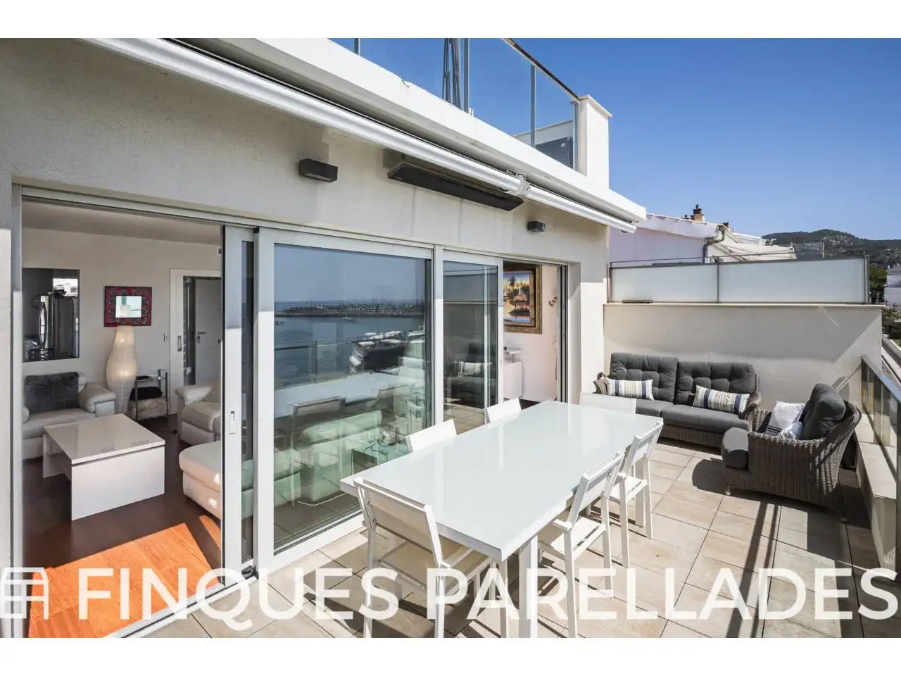 Terrasse von Dachboden zum Verkauf in Sitges mit Klimaanlage, Heizung und Parkett