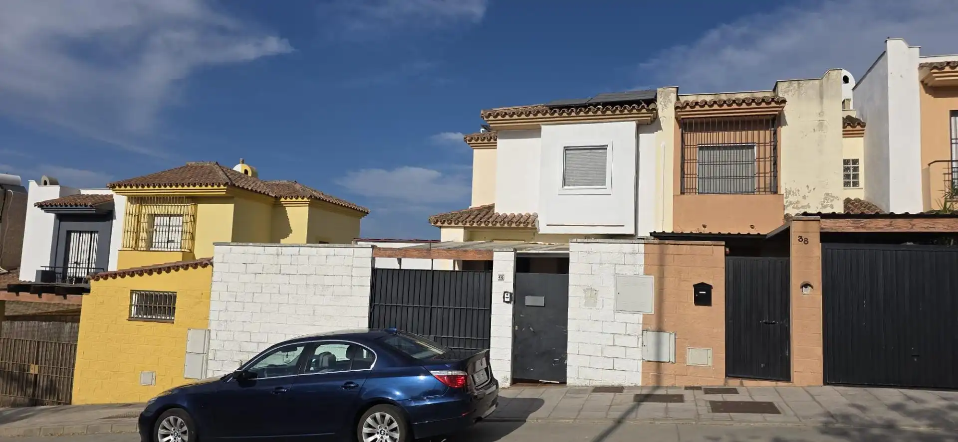 Vista exterior de Casa adosada en venda en Algeciras