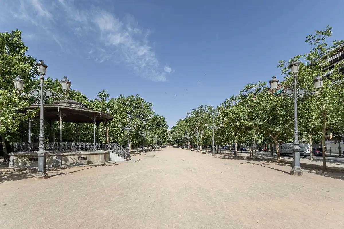 Außenansicht von Wohnung zur Miete in Granada mit Heizung und Terrasse