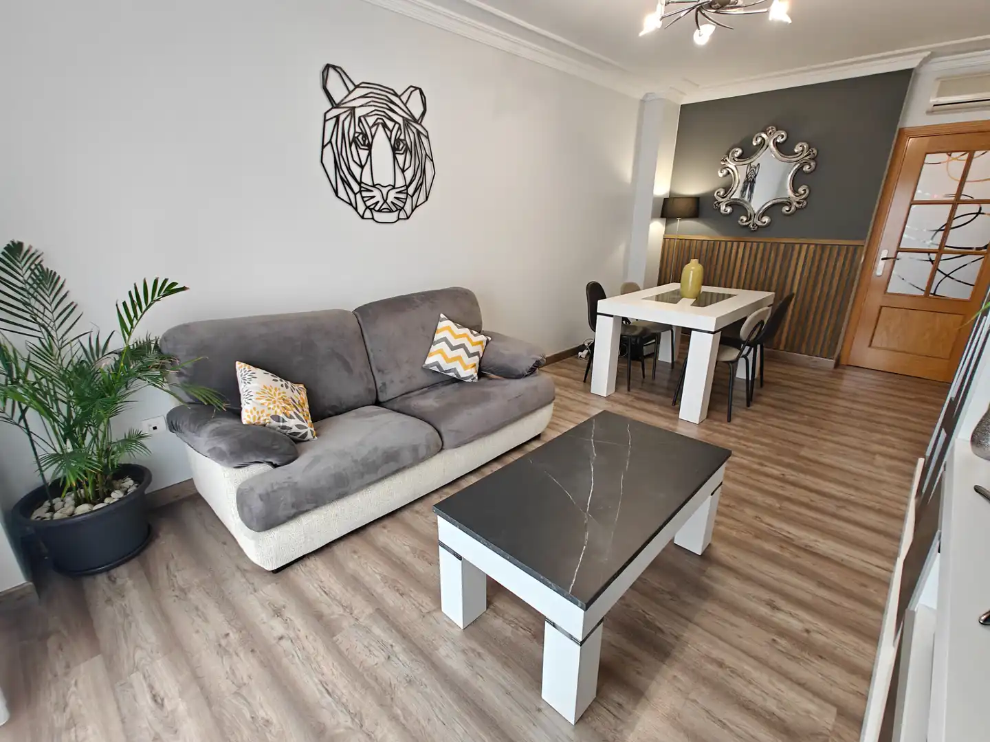 Sala de estar de Piso en venta en Fuensalida con Aire acondicionado, Calefacción y Trastero