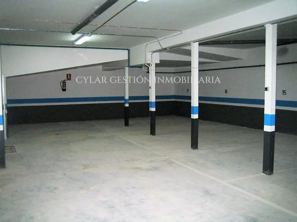Parking of Flat for sale in Mozárbez  with Heating, Parquet flooring and Terrace
