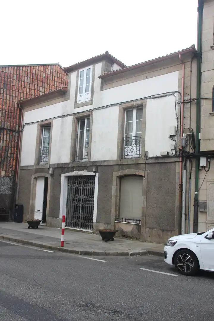 Wohnbaugrundstück zum Verkauf in Rúa San Loís 25, imagen 3