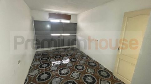 Foto 4 de Casa adosada en venta en Pasaje de la Mare de Déu de Les Angusties, Llevant, Reus