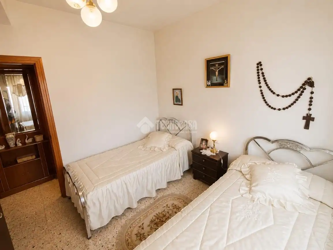Habitación de Piso en venta en Los Navalucillos con Amueblado y Balcón
