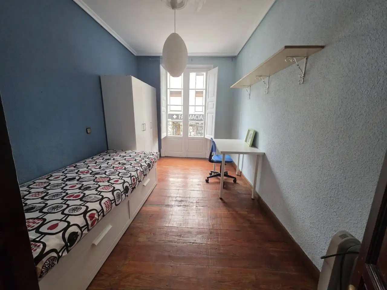 Habitación de Piso en venta en Corvera de Toranzo con Terraza y Amueblado