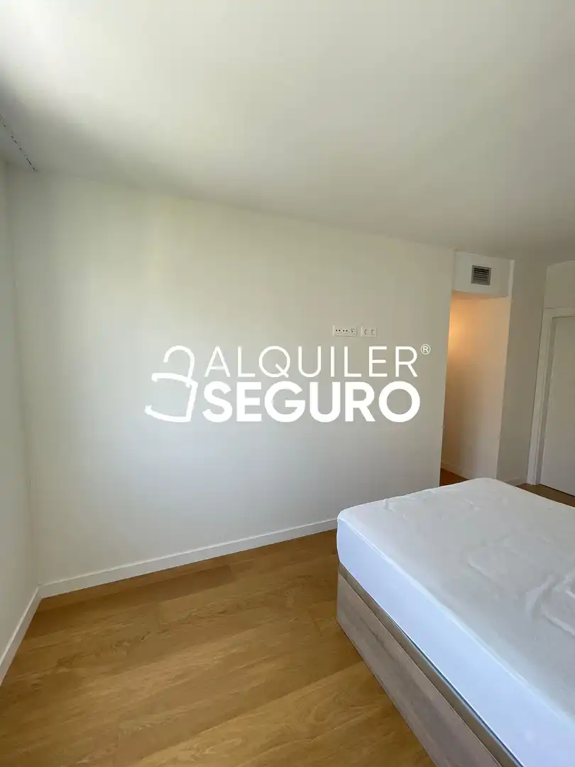 Flat for rent in Maria de Maeztu, Arroyo del Fresno