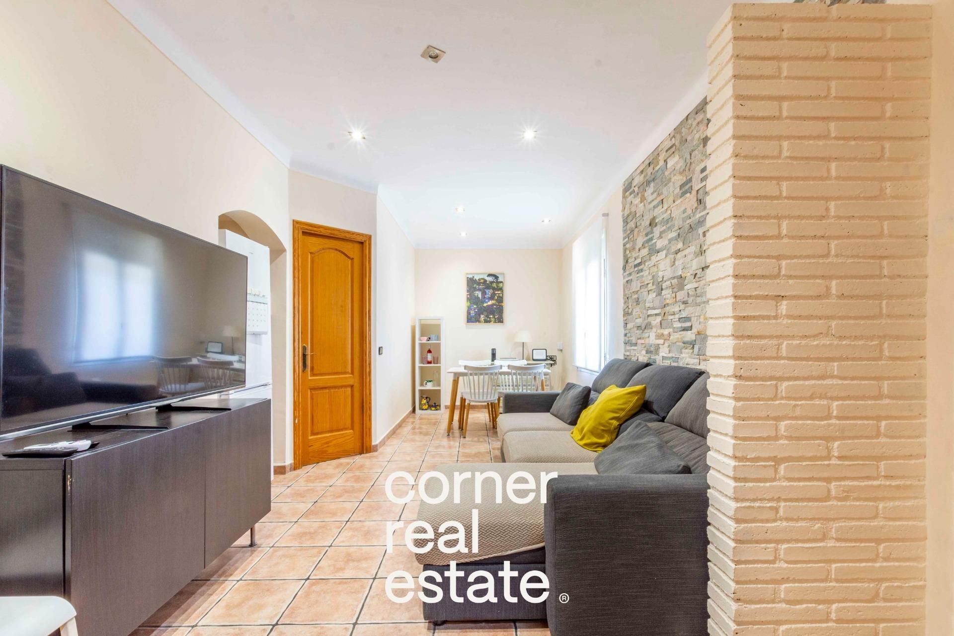 Exterior view of Flat for sale in Sant Cugat del Vallès  with Air Conditioner, Heating and Private garden