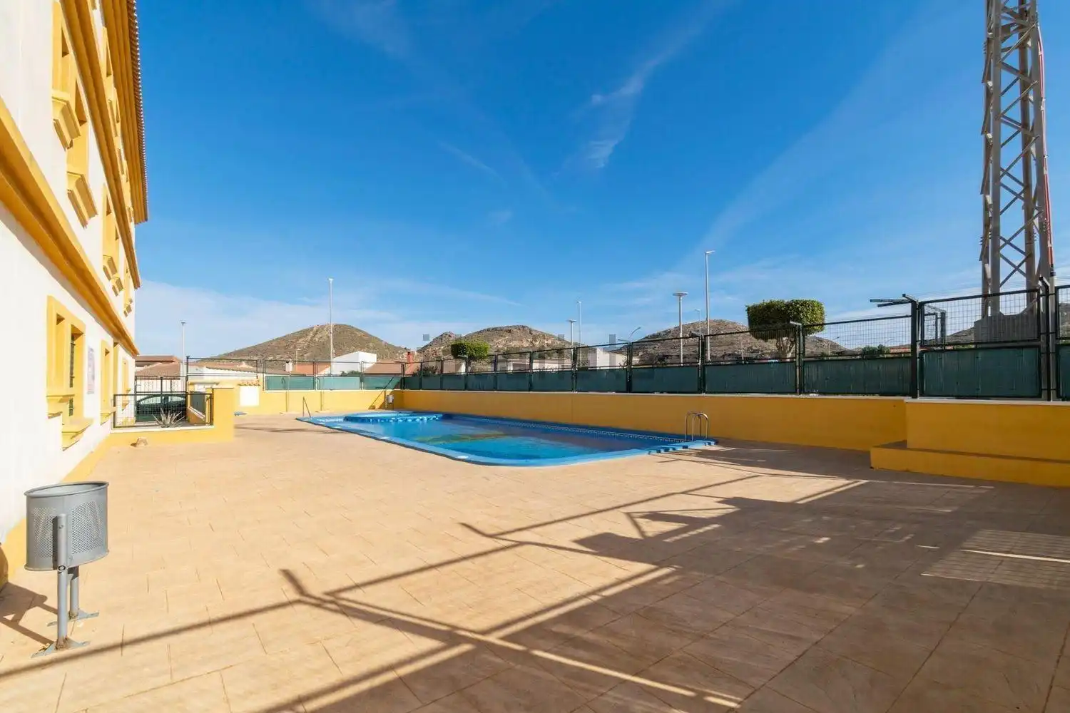 Piscina de Àtic en venda en La Unión amb Terrassa, Balcó i Piscina comunitària