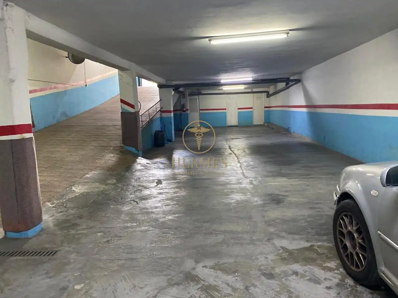 Parking de Piso en venta en Vigo  con Calefacción, Parquet y Terraza