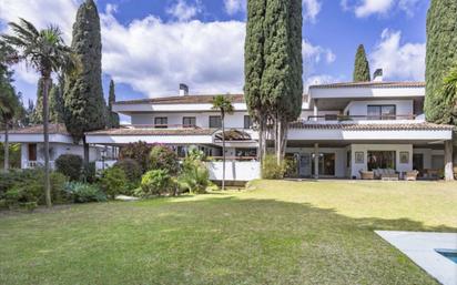 Garden of House or chalet for sale in Marbella  with Swimming Pool and Alarm