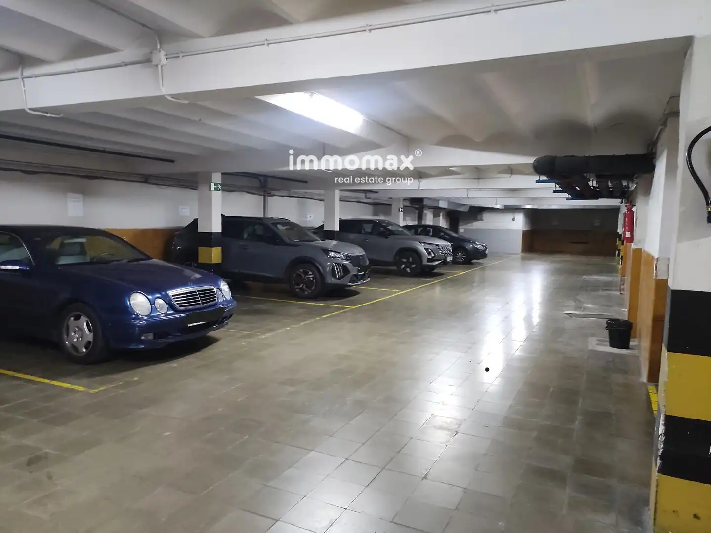 Garage for rent in Angli, Les Tres Torres