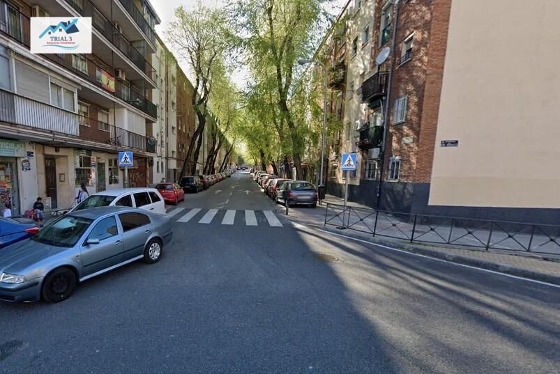 Vista exterior de Local en venda en  Madrid Capital