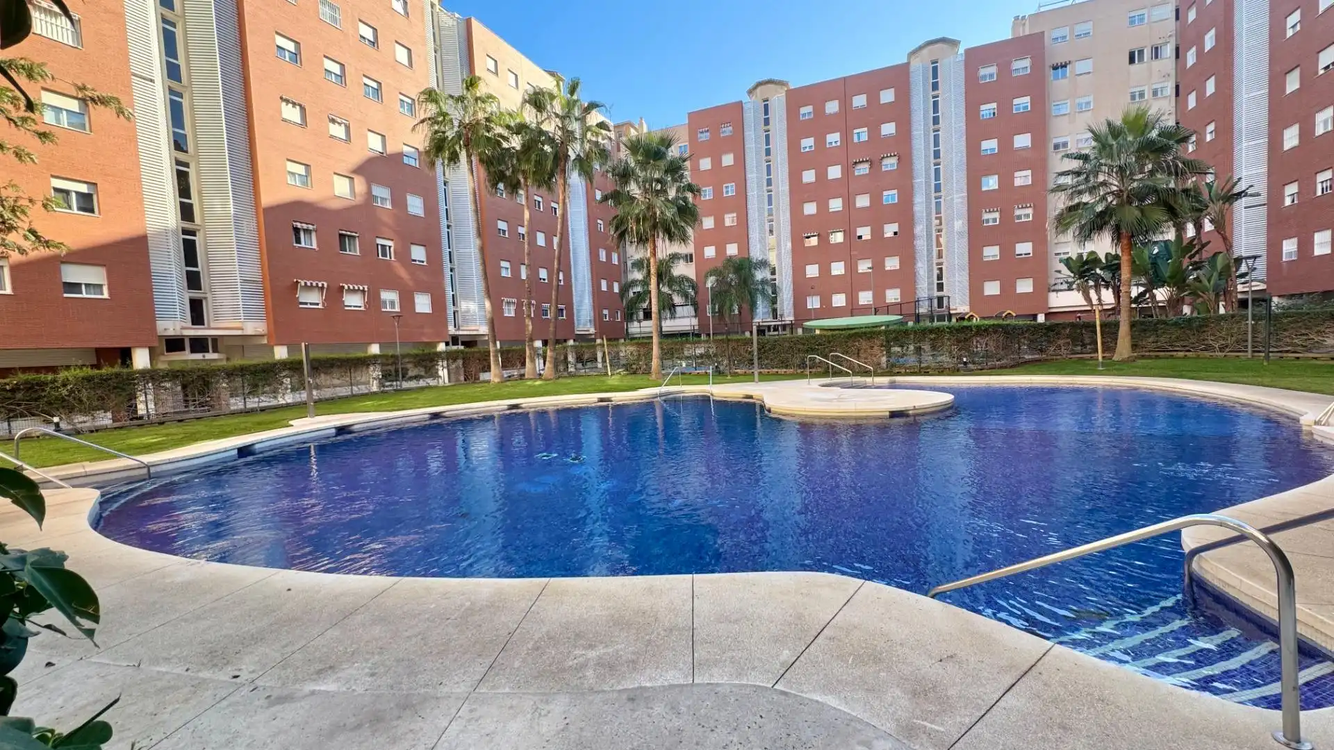 Piscina de Àtic en venda en Málaga amb Aire condicionat, Terrassa i Piscina comunitària