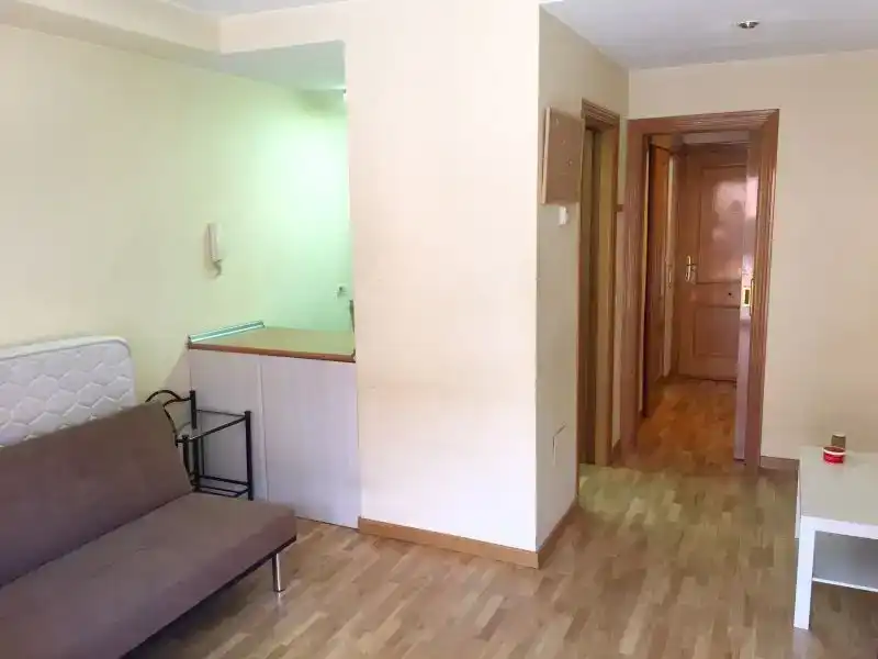 Wohnung zur Miete in Pozuelo de Alarcón mit Privatgarten, Parkett und Balkon