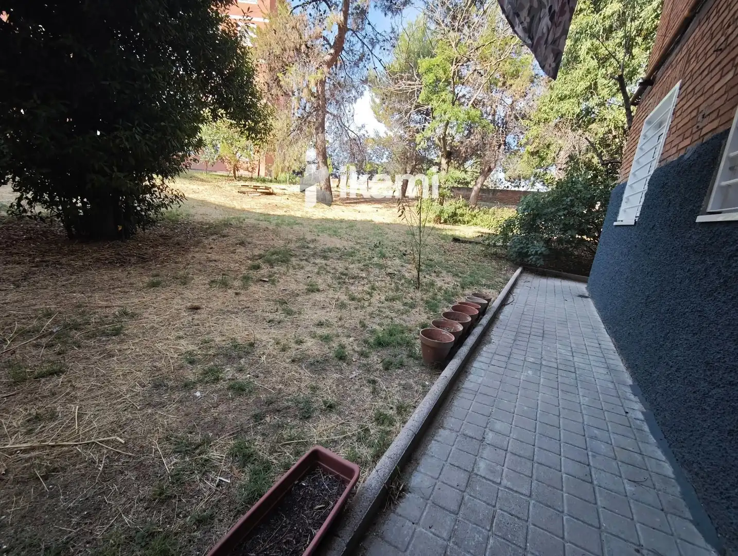Jardín de Piso en venta en Madrid con Calefacción, Jardín privado y Amueblado