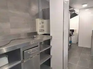 Cocina de Local en venta en Granada