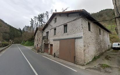 Vista exterior de Casa o xalet en venda en Azkoitia amb Calefacció i Balcó