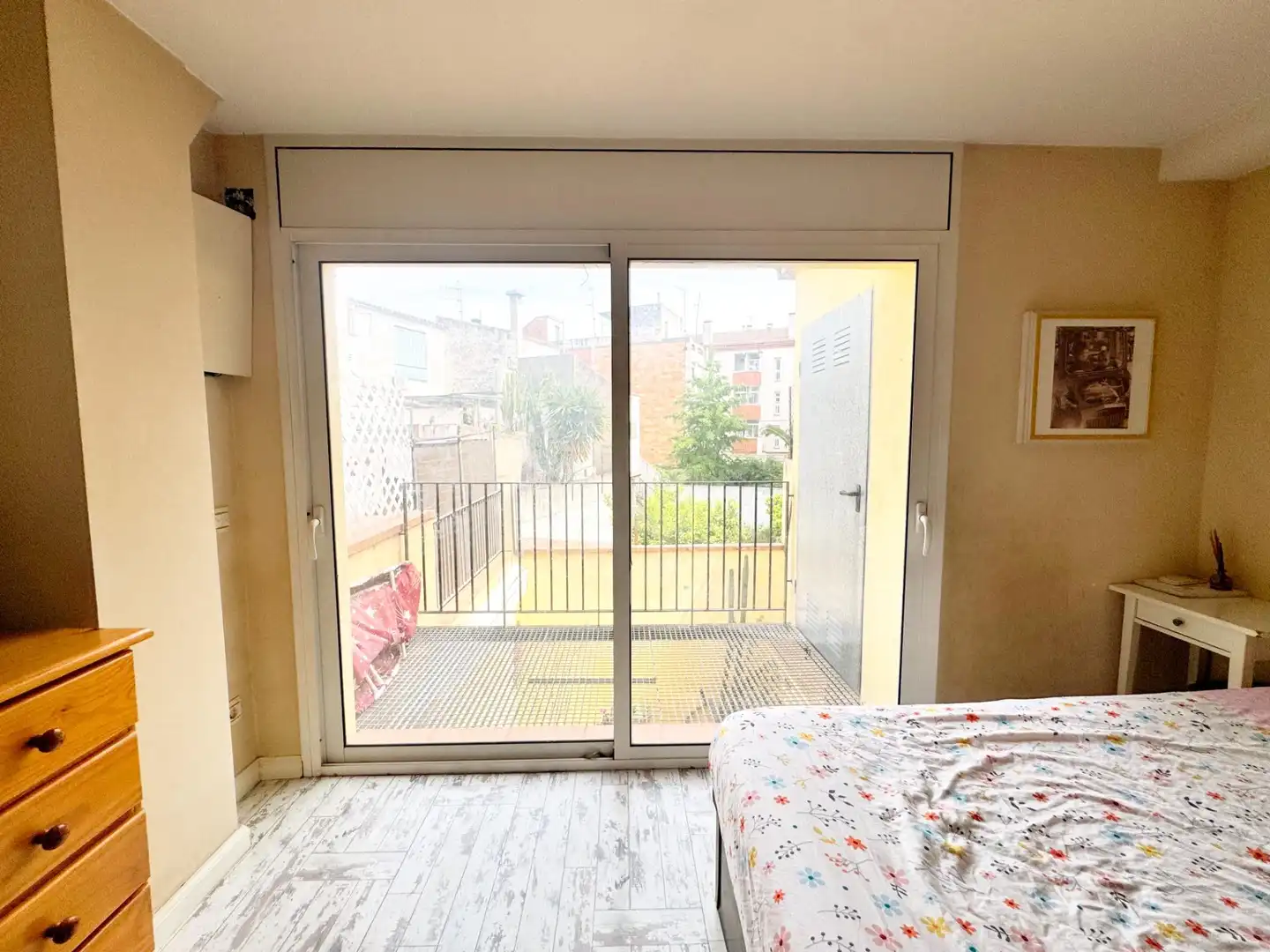 Dormitori de Casa adosada en venda en Vilanova i la Geltrú amb Aire condicionat, Terrassa i Balcó
