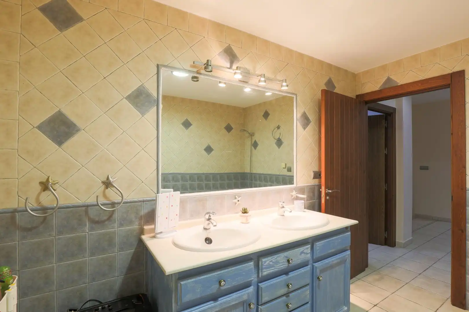 Badezimmer von Haus oder Chalet zum Verkauf in Padul mit Klimaanlage, Heizung und Privatgarten